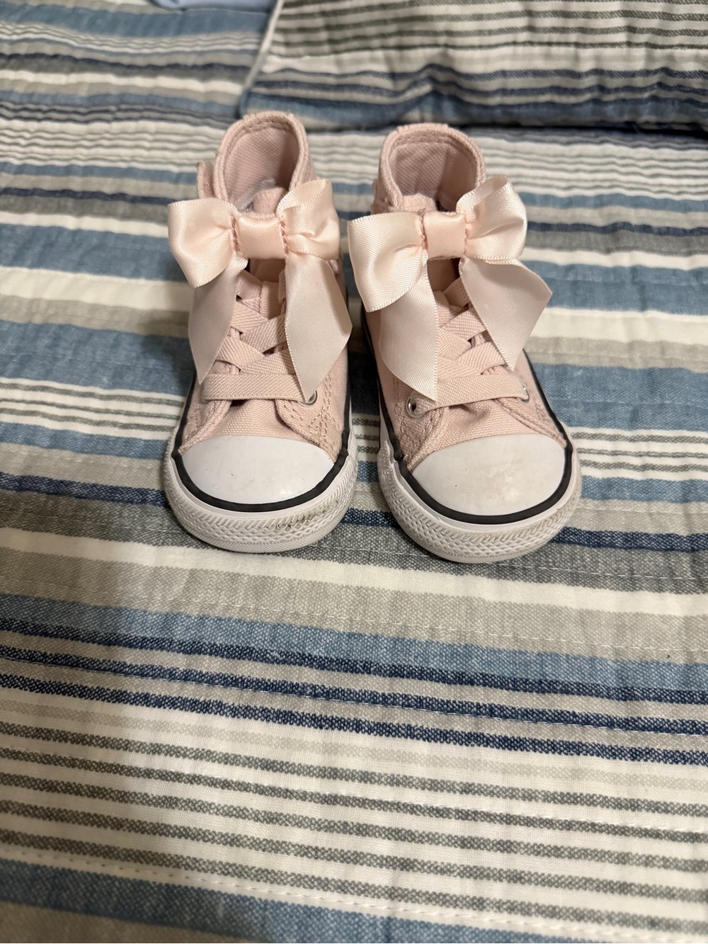 Converse Chuck Taylor AllStar- easy on High Top sneaker Baby/Toddler - Pink Swan - Picture 2 of 7